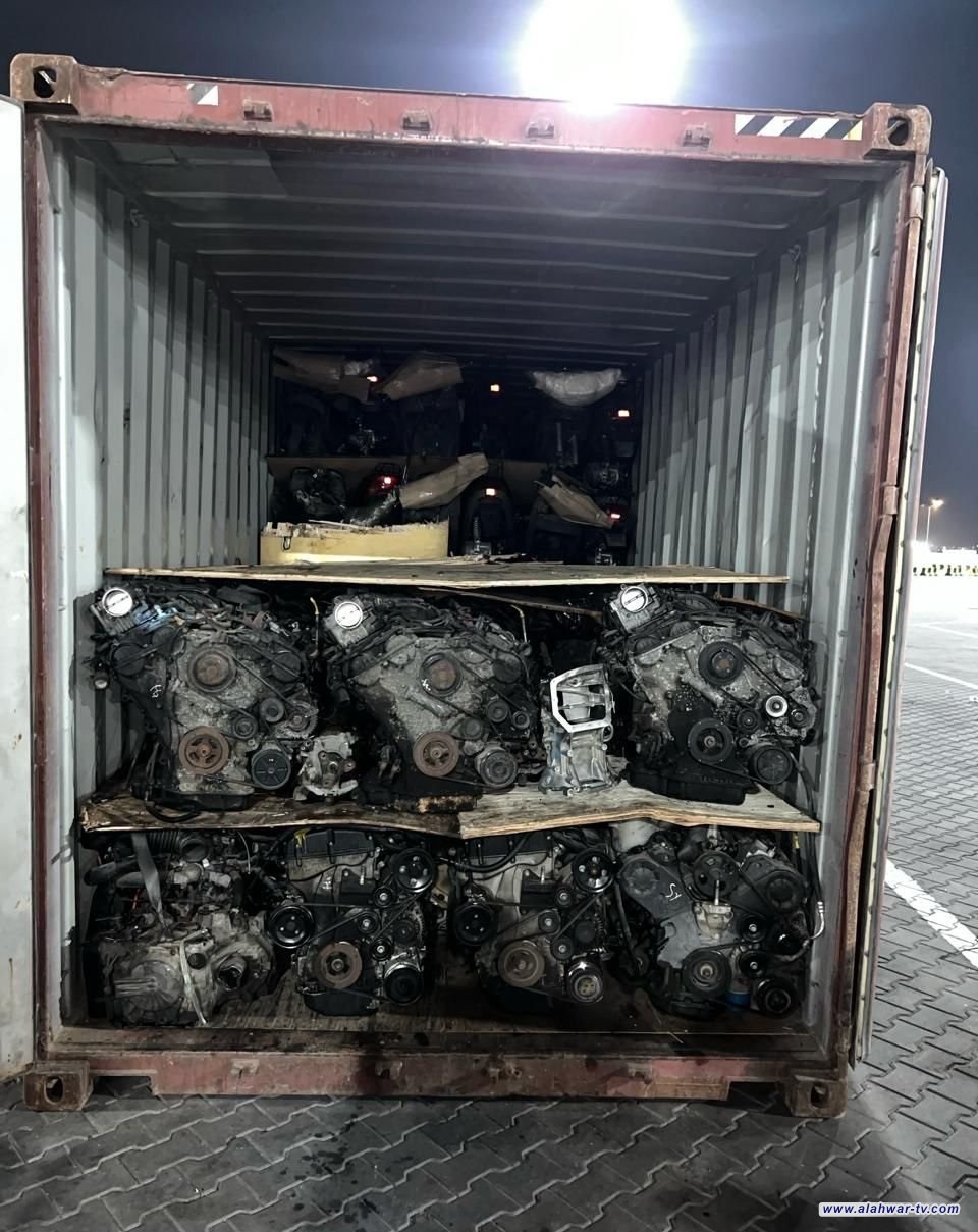 إحباط محاولة تهريب 4 حاويات مخالفة لشروط الاستيراد بمنفذ ميناء أم قصر الشمالي